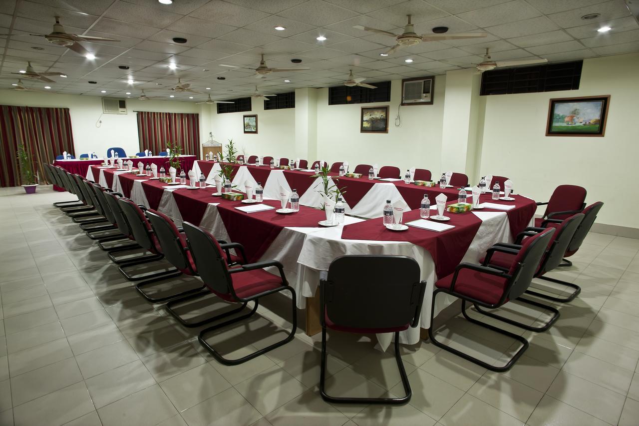 Hotel Supreme Sylhet Exterior foto